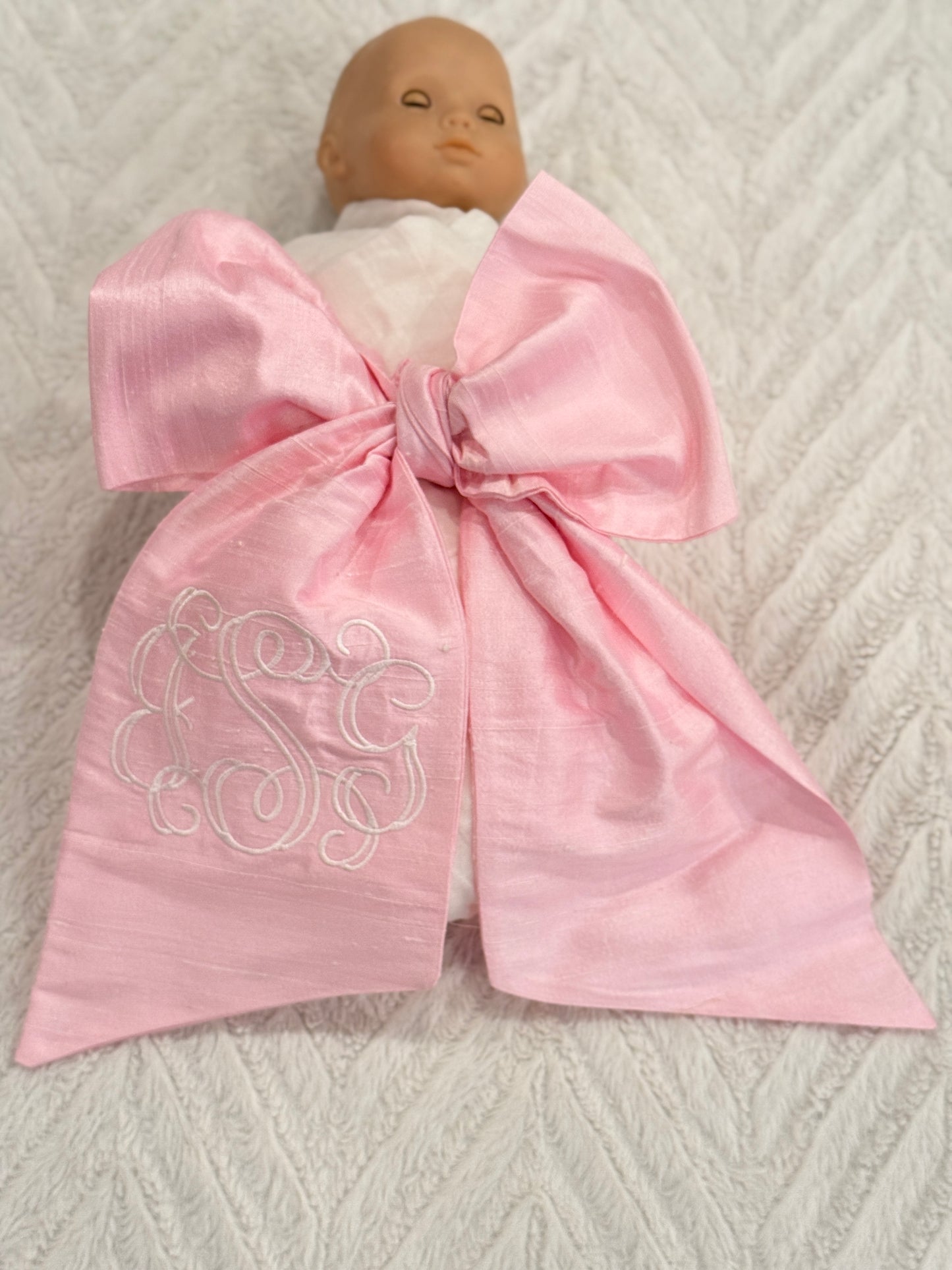 Newborn Bow Swaddle